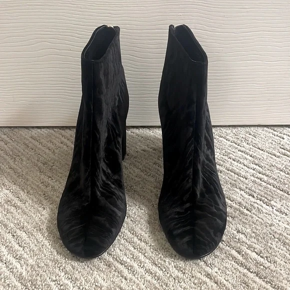 Stella McCartney Velvet Zip Up Ankle Boots - Picture 4 of 8